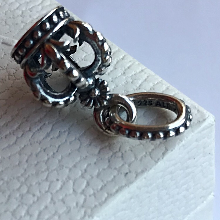 Підвіс її величність Pandora 791376 image 0