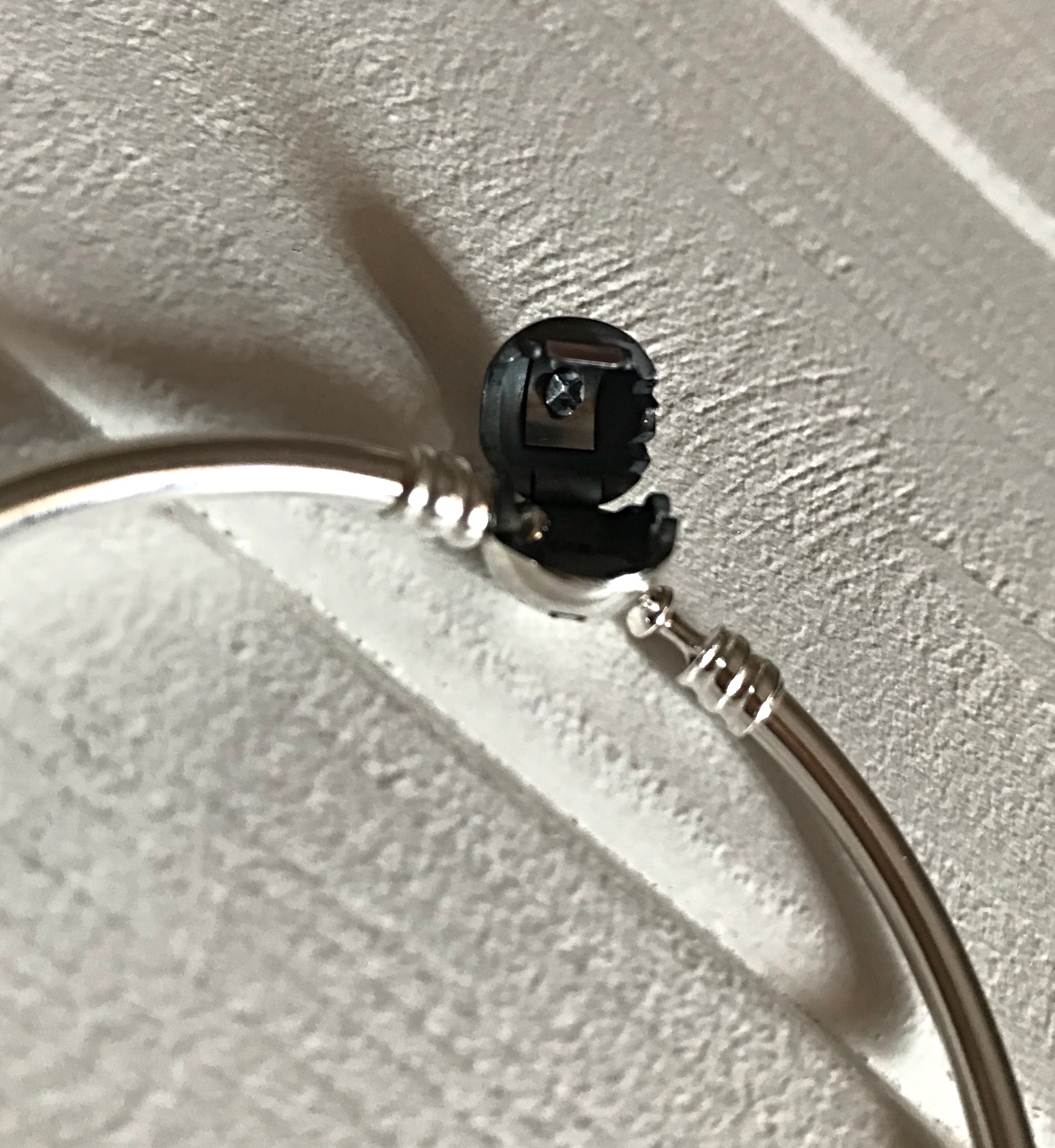 Браслет жесткий 590713 Pandora image 0