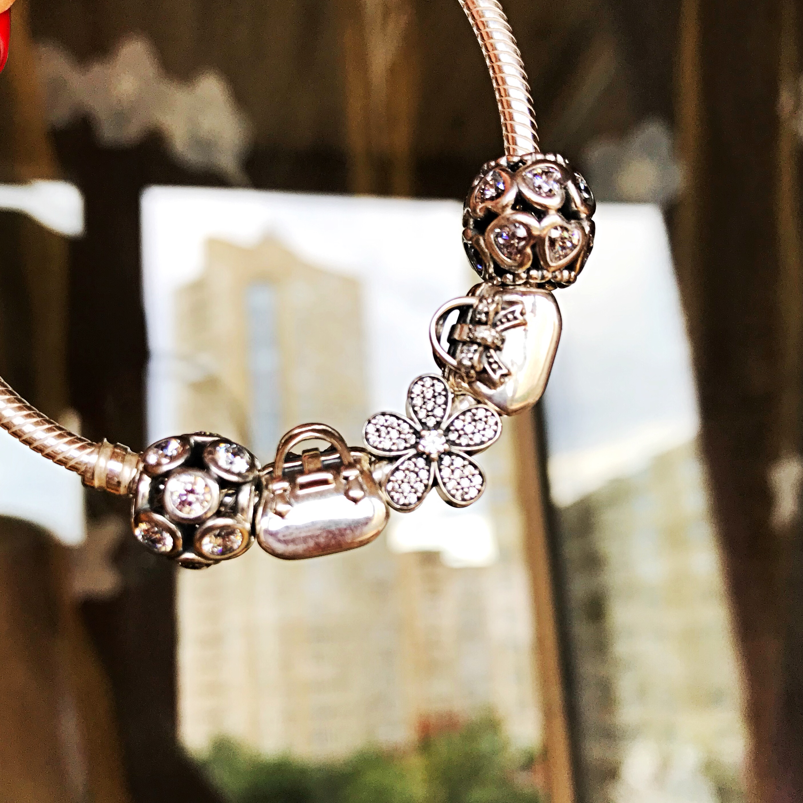 Узы любви 791250 Pandora image 0