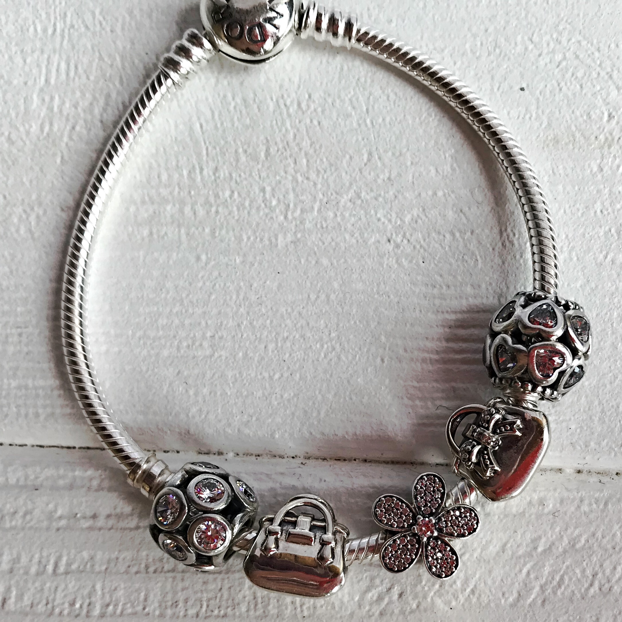 Узы любви 791250 Pandora image 0