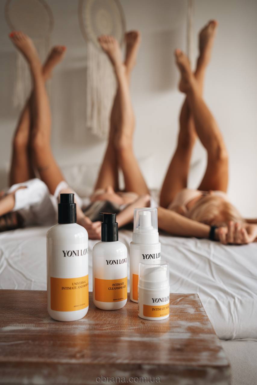 YONI LOVE Intimate Serum Зволожувальна і освітлююча сироватка для інтимної зони image 0